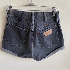 Wrangler High Rise Black Jean Shorts Sz 7